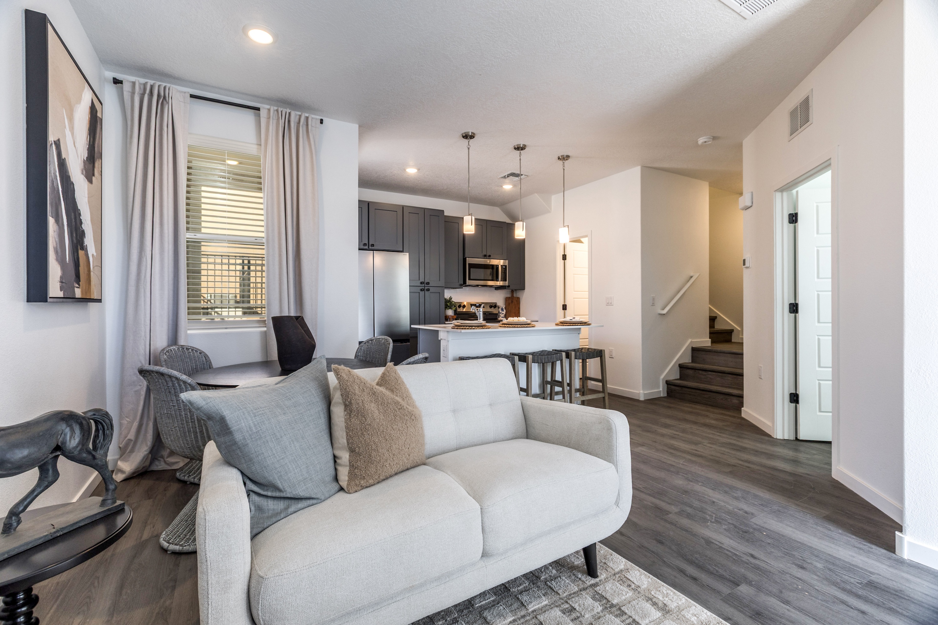 えれのあ The Eleanor at Rio Rancho | JLM Living